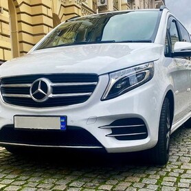 411 Мікроавтобус на весілля Mercedes-Benz V class - авто на весілля у Києві - портфоліо 1