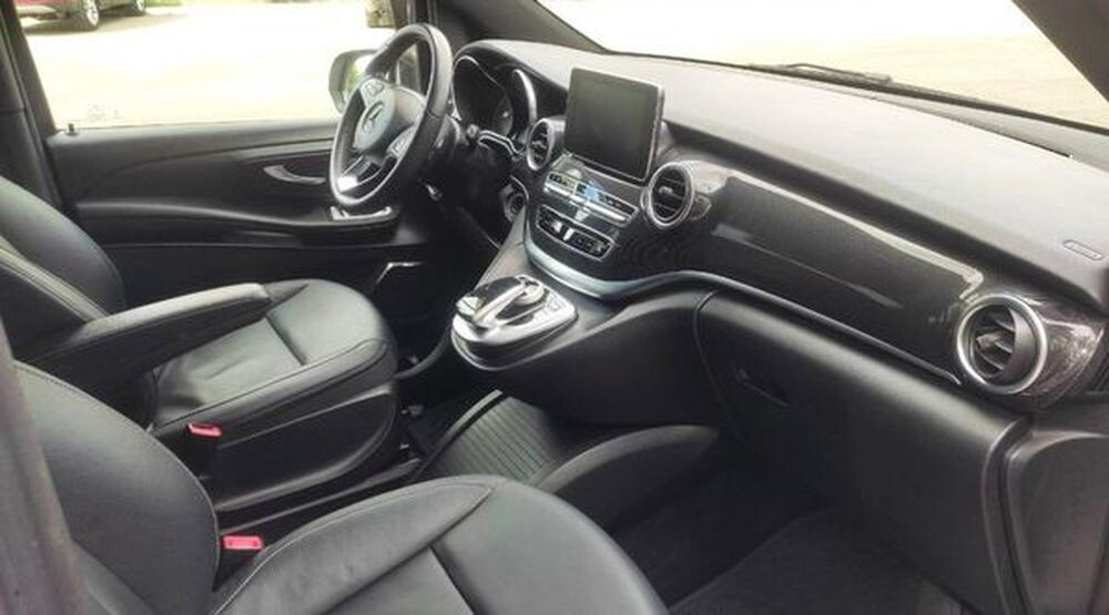 411 Мікроавтобус на весілля Mercedes-Benz V class  