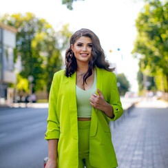 Каріна  Тарасенко - ведучий у Києві - фото 1