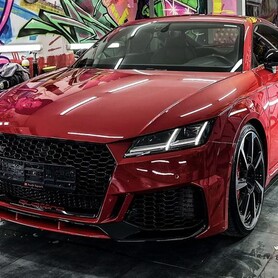 419 Audi TT RS червона для фотосесії зйомки оренда - авто на весілля у Києві - портфоліо 2