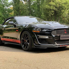 427 Кабріолет Ford Mustang GT 5.0 чорний - авто на весілля у Києві - портфоліо 4