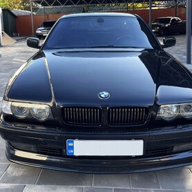 362 Оренда BMW 750i E38 чорний 2001 - авто на весілля у Києві - портфоліо 3