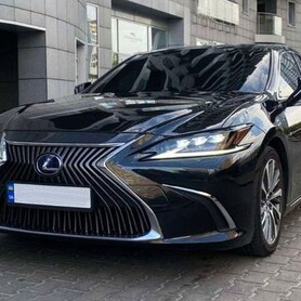 429 Авто на весілля Lexus ES 300h оренда з водієм - авто на весілля у Києві - портфоліо 1