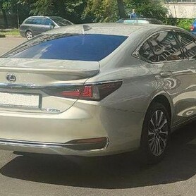 430 Авто на весілля Lexus ES 300h золотий - авто на весілля у Києві - портфоліо 3
