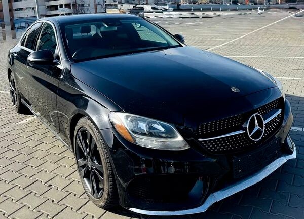 432 Авто без водія Mercedes-Benz С-Сlass 