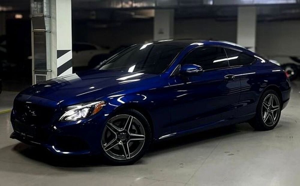 433 Авто без водія Mercedes-Benz С300 синій 