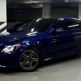 433 Авто без водія Mercedes-Benz С300 синій - авто на весілля у Києві - портфоліо 3