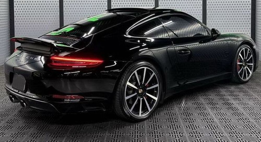 435 Прокат Porsche 911 S в Києві (чорний)  