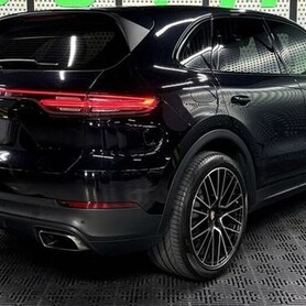 436 Porsche Cayenne NEW прокат без водія - авто на весілля у Києві - портфоліо 3