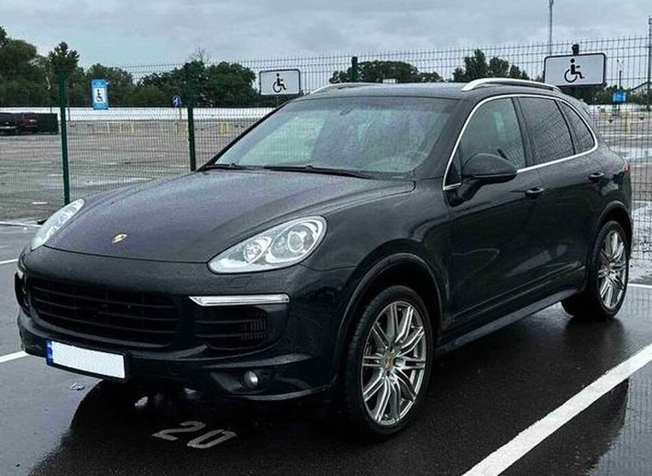 259 Оренда Porsche Cayenne чорний  