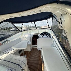 VIP яхти Bavaria 27 у Києві - авто на весілля у Києві - портфоліо 5