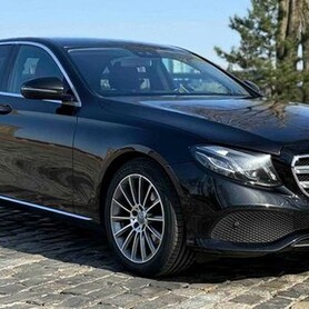 108 Mercedes-Benz W213 E-class NEW - авто на весілля у Києві - портфоліо 1
