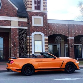 398 Кабріолет Ford Mustang GT помаранчовий - авто на весілля у Києві - портфоліо 5
