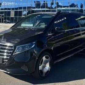 039 Мікроавтобус Mercedes-Benz V class 2025 - авто на весілля у Києві - портфоліо 1