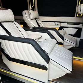 106 Mercedes-Benz Sprinter Vip класу для трансфера - авто на весілля у Києві - портфоліо 3
