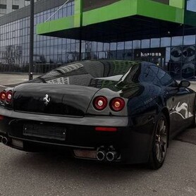 281 Ferrari 612 чорна для фотосесії зйомки - авто на весілля у Києві - портфоліо 5