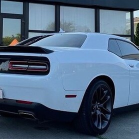 440 Прокат Dodge Challenger білий 6.4 - авто на весілля у Києві - портфоліо 6