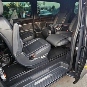 444 Оренда Mercedes-Benz V-Class з водієм - авто на весілля у Києві - портфоліо 3