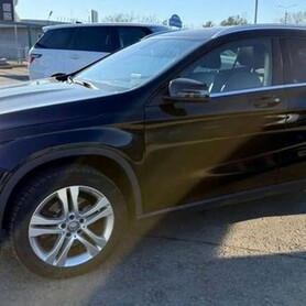 445 Позашляховик Mercedes-Benz GLA 250 на весілля - авто на весілля у Києві - портфоліо 2