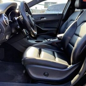 445 Позашляховик Mercedes-Benz GLA 250 на весілля - авто на весілля у Києві - портфоліо 5
