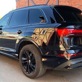 439 Оренда Audi Q7 R-Line у Києві - авто на весілля у Києві - портфоліо 6