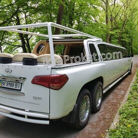 Лімузин Інфініті QX80 - авто на весілля у Рівному - портфоліо 2
