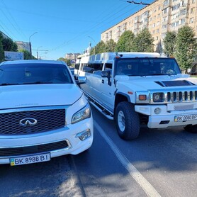 Лімузин Інфініті QX80 - авто на весілля у Рівному - портфоліо 5