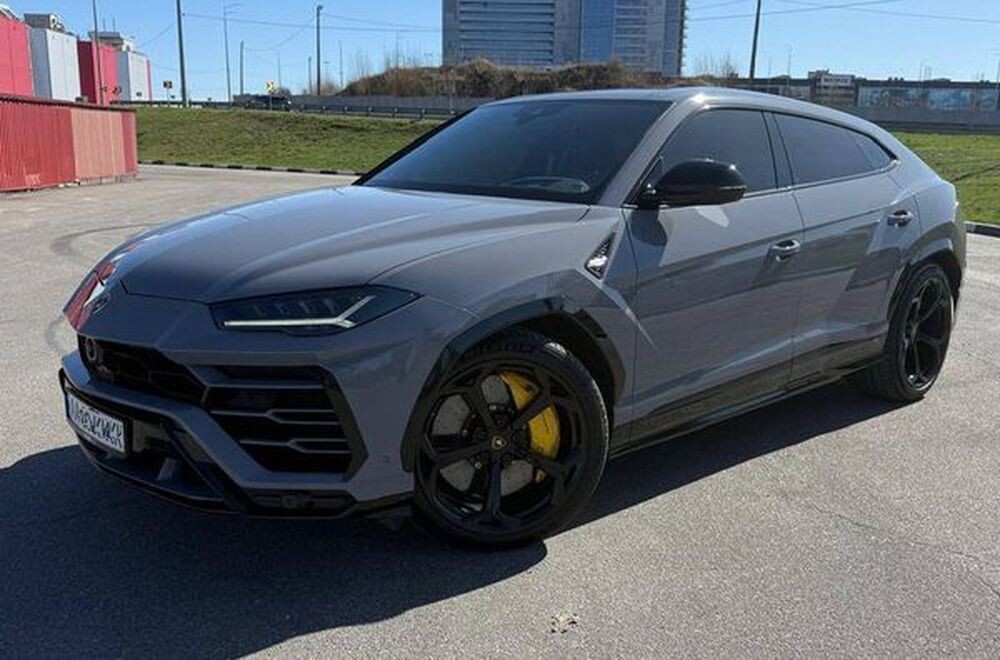 066 Оренда Lamborghini Urus у Києві – з водієм 