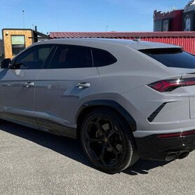 066 Оренда Lamborghini Urus у Києві – з водієм - авто на весілля у Києві - портфоліо 4