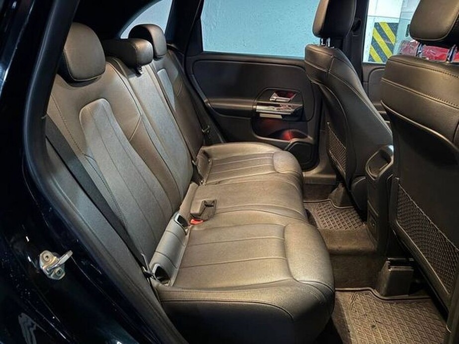 447 Mercedes-Benz B-class W247 на весілля  