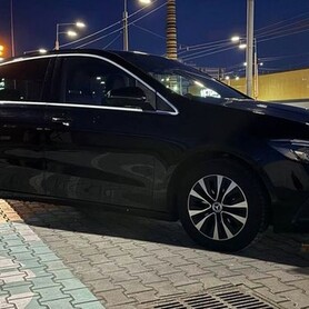 447 Mercedes-Benz B-class W247 на весілля - авто на весілля у Києві - портфоліо 1
