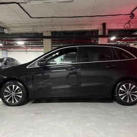 447 Mercedes-Benz B-class W247 на весілля - авто на весілля у Києві - портфоліо 2