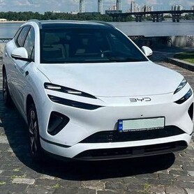 034 BYD ID електро позашляховик білий на весілля - авто на весілля у Києві - портфоліо 4