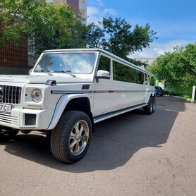 Лімузин Львів Gelandewagen 3 вісі - авто на весілля у Львові - портфоліо 2