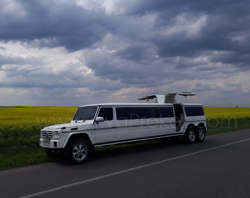 Лімузин Львів Gelandewagen 3 вісі 