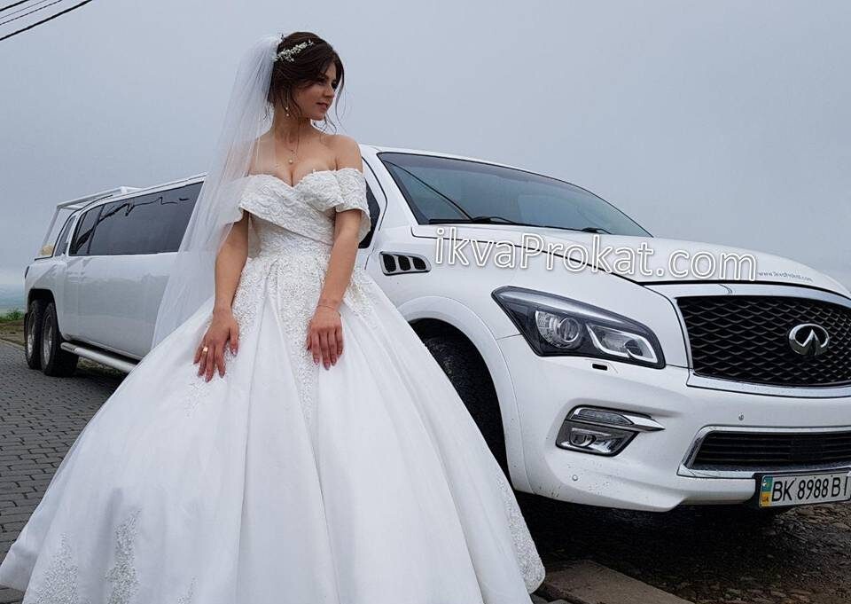 Лімузин Львів INFINITI QX80 