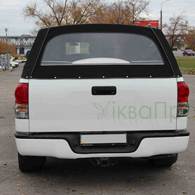 Лімузин Toyota Sequoia з літнім майданчиком - авто на весілля у Львові - портфоліо 3