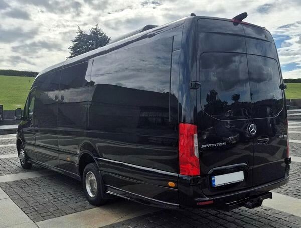 022 Оренда мікроавтобуса Mercedes-Benz Sprinter 