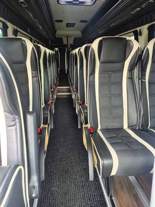 022 Оренда мікроавтобуса Mercedes-Benz Sprinter 