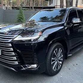 059 Оренда Lexus LX 500 без водія в Києві - авто на весілля у Києві - портфоліо 1