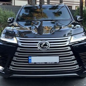 059 Оренда Lexus LX 500 без водія в Києві - авто на весілля у Києві - портфоліо 2