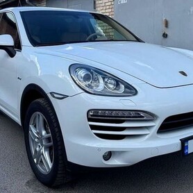 123 Оренда білого Porsche Cayenne на весілля - авто на весілля у Києві - портфоліо 3