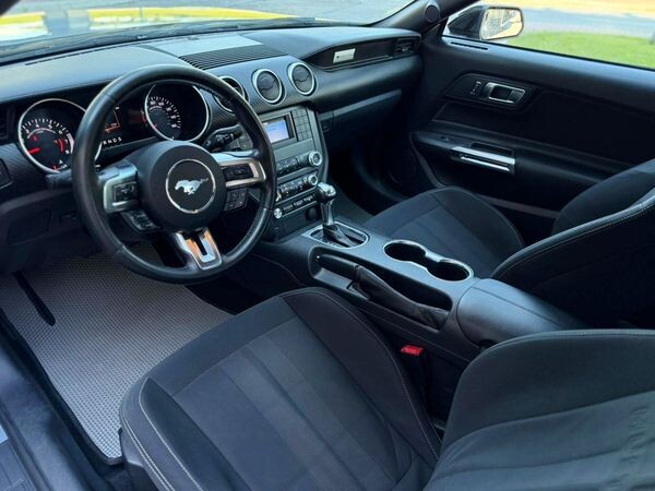 027 Прокат кабріолет Ford Mustang GT сірий 