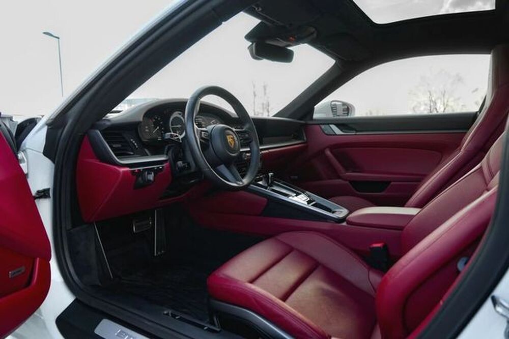 276 Прокат Porsche 911 Carrera 4S (білий)  