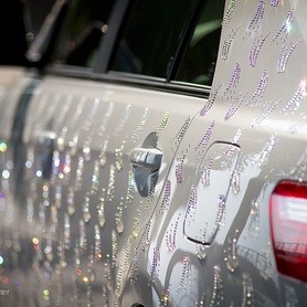 Toyota Camry Swarovski crystals - авто на весілля у Дніпрі - портфоліо 4