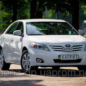 Toyota Camry Swarovski crystals - авто на весілля у Дніпрі - портфоліо 2