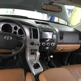Toyota Sequoia - авто на весілля у Тернополі - портфоліо 5