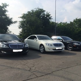 Mercedes S-class Чорна і біла - авто на весілля у Хусті - портфоліо 6