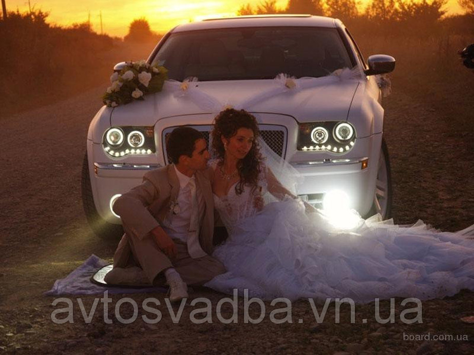 Белый Chrysler 300 CC 
