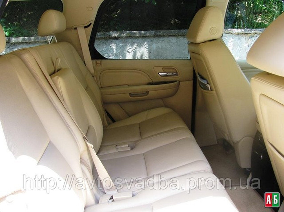 Белый Chrysler 300 CC 